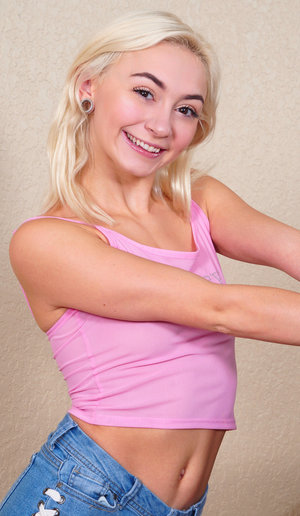 18 year old Bailey Brookes loosing nice natural tits and pink cunt free